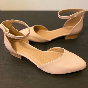 LANE BRYANT Dream Cloud Two-Piece Ankle Strap Flat